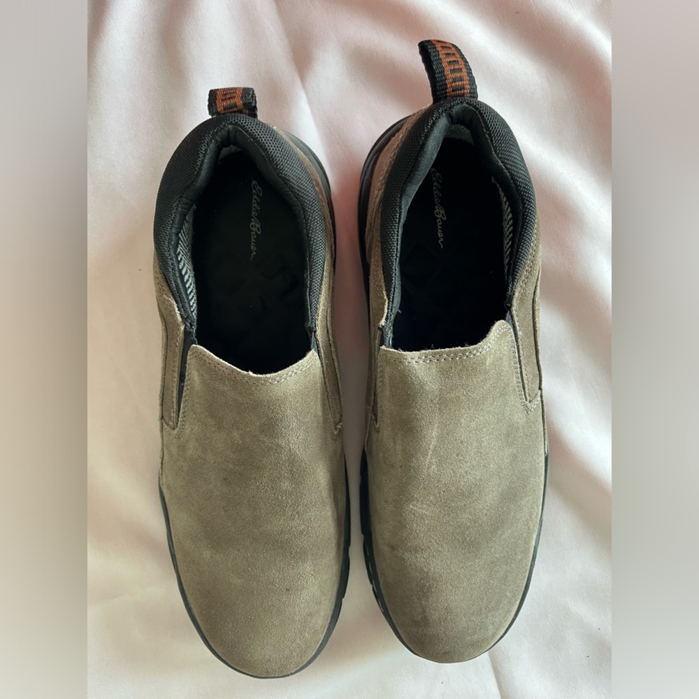 Men’s Eddie Bauer Suede slip-on shoes -size 10M